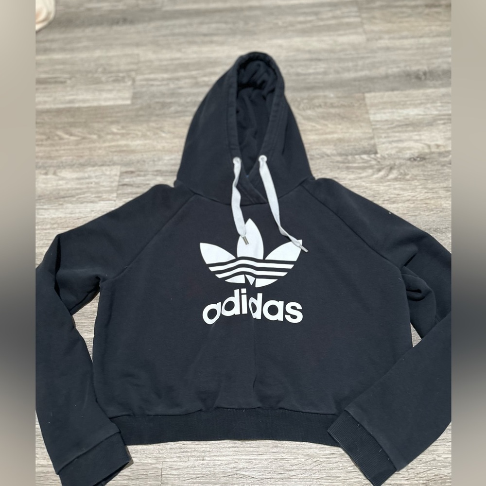 Adidas womens cropped sweatshirt size large
